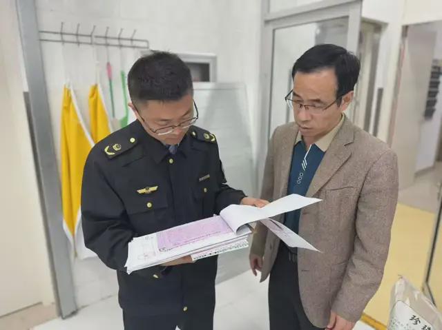 市场监管局开展全区学校食堂集中监督检查long8国际龙8感知山东 滨州滨城区