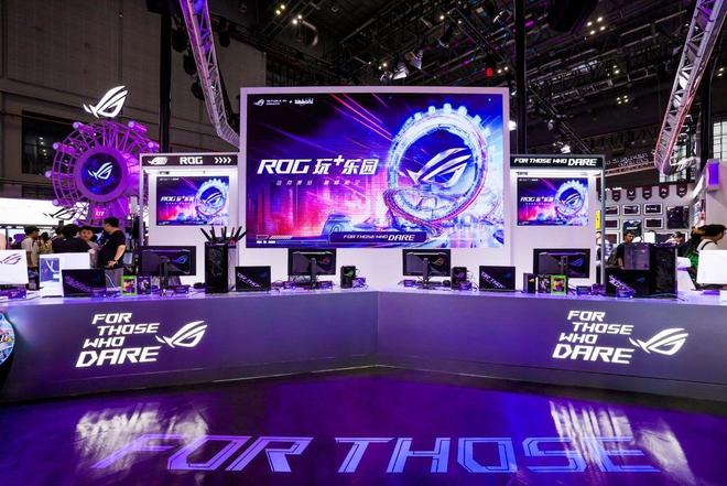 竞显示器与双模新品BW2025首秀！ROG 绝神 RO姬x初音未来版电(图10)