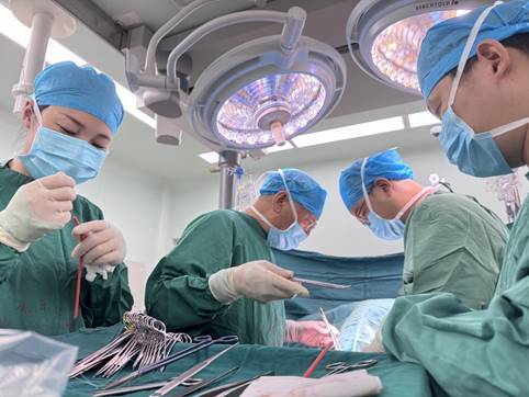 ”合肥京东方医院微创修补技不留长疤22岁女生“心脏有洞”不敢“大开胸(图4)